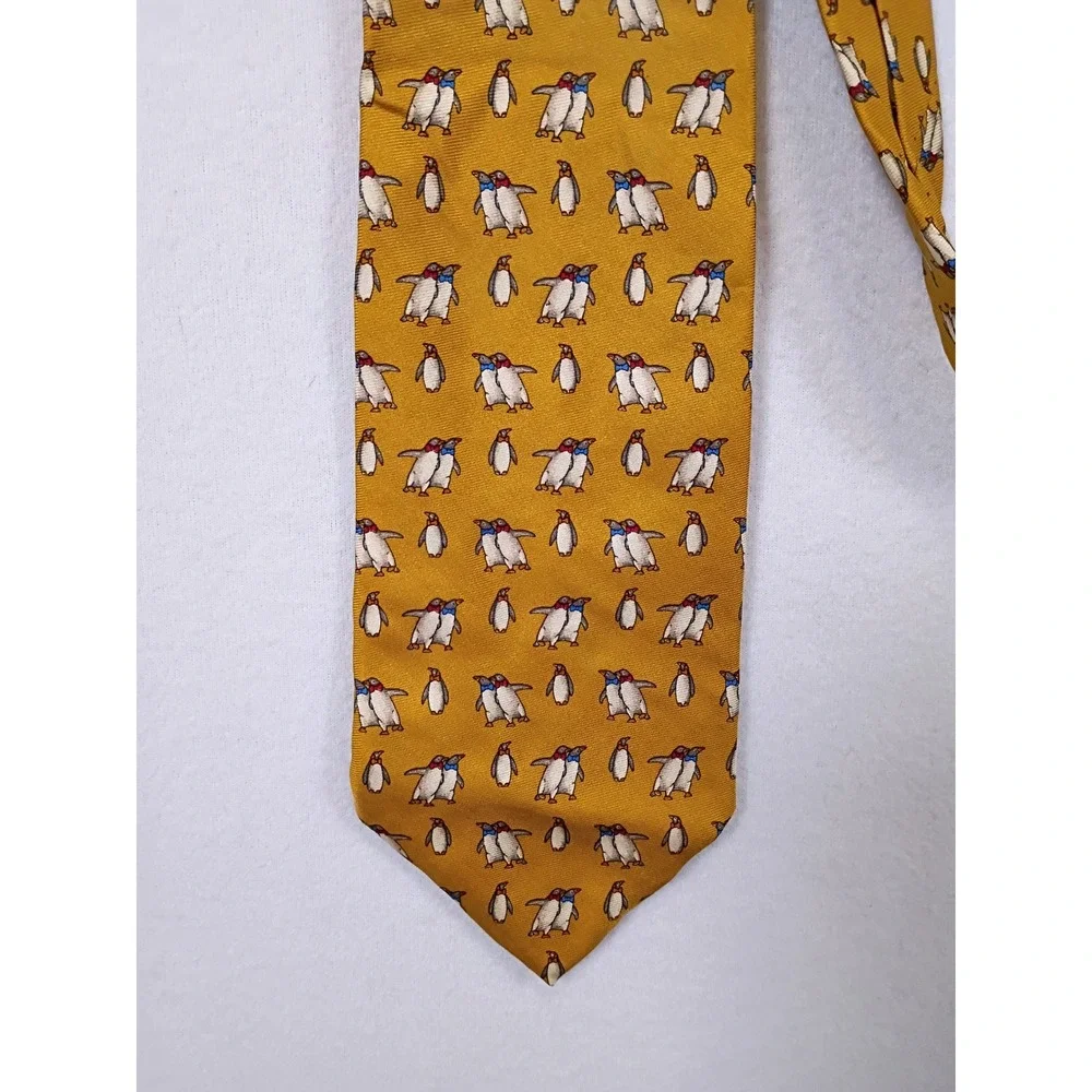 Preppy Brooks Brothers Makers Mens OS Gold Silk Penguin Animal Print Necktie